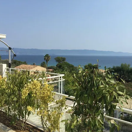 Vizzavona Piscine Et Jacuzzi ヴィラ アジャクシオ